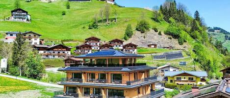 Maison, Station De Montagne, Domicile, Chaîne De Montagnes, Village, Balcon, Vallée, Village De Montagne, Alpes, Eco Hôtel