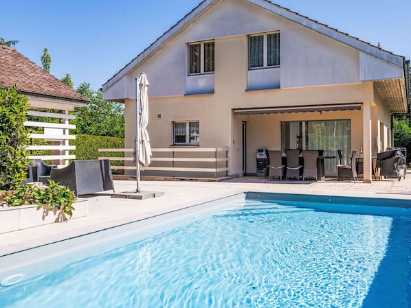 Piscine, Zone Résidentielle, Domicile, Recours, Biens, Composite, Ombre, Villa, Mobilier De Jardin, Eco HÎtel