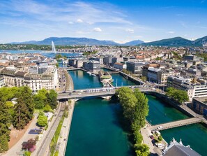 Water, Water Resources, Body Of Water, Waterway, City, Channel, Landscape, Watercourse, Bank, River