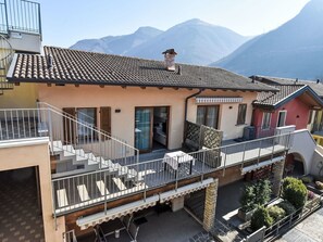 Watercraft, Boat, Apartment, Marina, Outdoor Furniture, Shade, Boats And Boating--Equipment And Supplies, Balcony, Resort, Dock