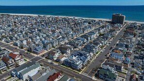Proximity of property to beach & boardwalk
