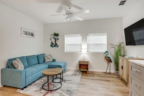 Living Room | Single-Story Guest House | Central A/C & Heating