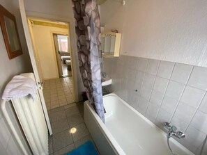 Badezimmer 1