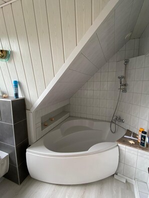 Badezimmer (2)