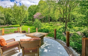 Brand new gorgeous patio with sitting area-railing coming soon.