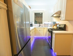 All the essentials for a hassle-free cooking experience.