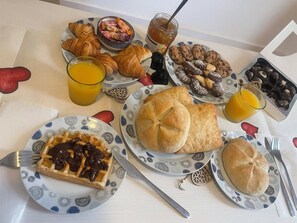 Breakfast meal