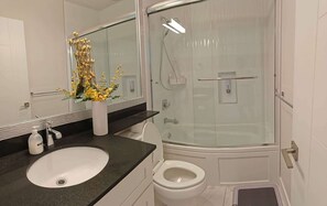 Room1bath
