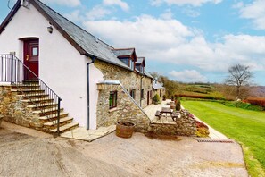 Jasper and Smiddy - two cottages sleeping 4 guests each