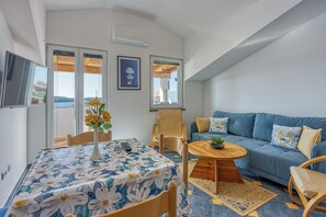 Living and dining room