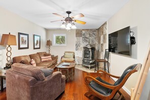 Main Level, Entry Way Den