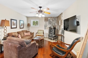 Main Level, Entry Way Den