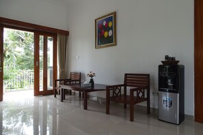 1st floor guest room hallway