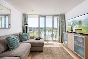 Surfside 34 Zinc, Newquay: Soak up sea views from your lovely apartment