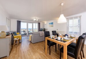 8 Spinnakers, Newquay: With a lovely open-plan design