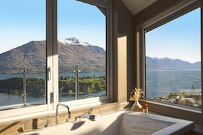 Bathtub