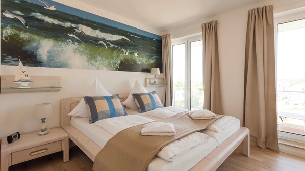 Schlafzimmer 1