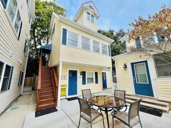 PropertyImg1
