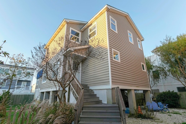 PropertyImg1