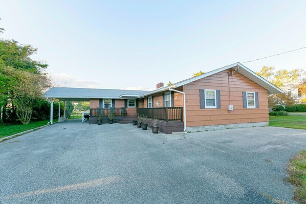 PropertyImg1