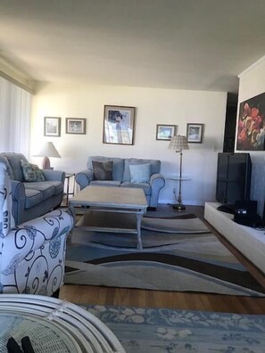 PropertyImg2