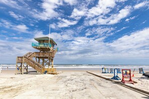 Walk out to beach