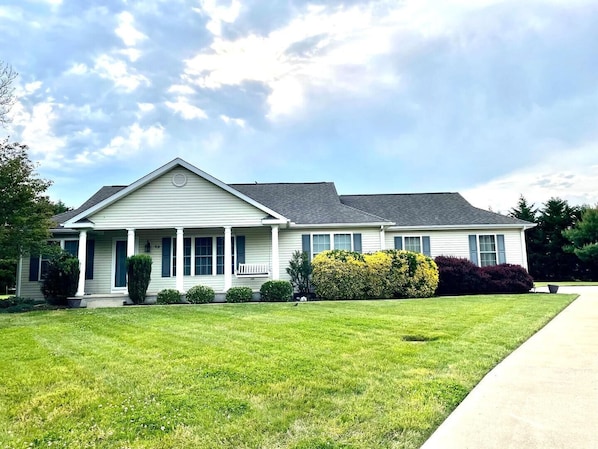 PropertyImg1