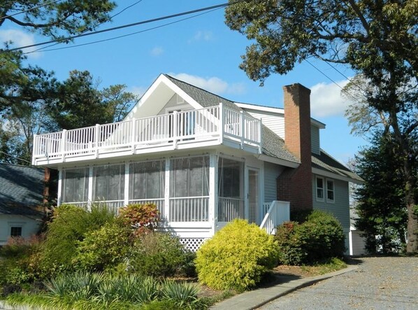 PropertyImg1