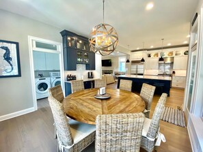 PropertyImg4