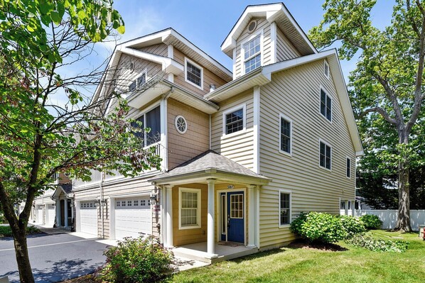 PropertyImg1