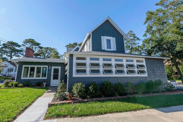 PropertyImg1
