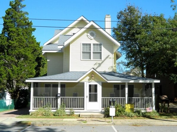 PropertyImg1