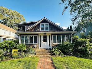 PropertyImg1