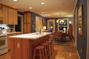 PropertyImg4
