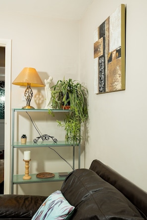 Living Room / Lounge
