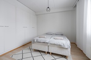 Bedroom #1