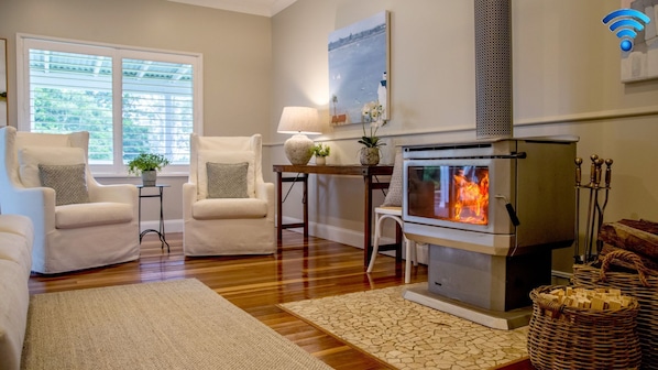 Somerset | Family Room | Fireplace