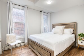 Bedroom Queen Bed