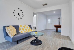 Sitting Area