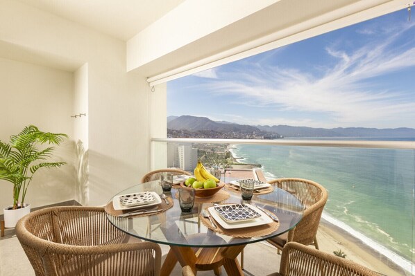 Outdoor Dining Area