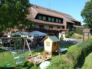 Café-Pension Endehof, (Elzach), LHS 03830-Außenansicht