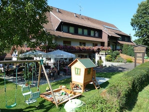 Café-Pension Endehof, (Elzach), LHS 03830-Außenansicht