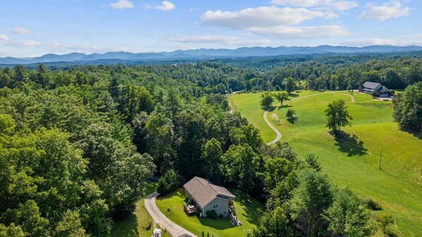 Welcome to County Road Retreat!
