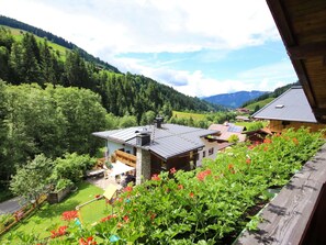 Rural Area, Cottage, Hill Station, Garden, Mountain Range, Eco Hotel, Village, Valley, Landscaping, Mountain Village