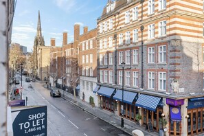 Rochester Row SW1P-11