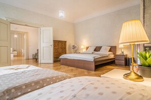 Main bedroom 