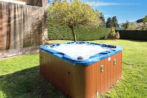Jacuzzi