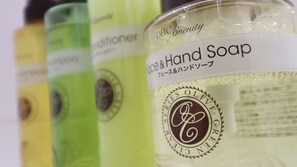 Bathroom amenities