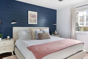Stylish and Serene Bedroom for Ultimate Comfort