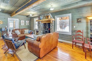 Living Room | 1st Floor